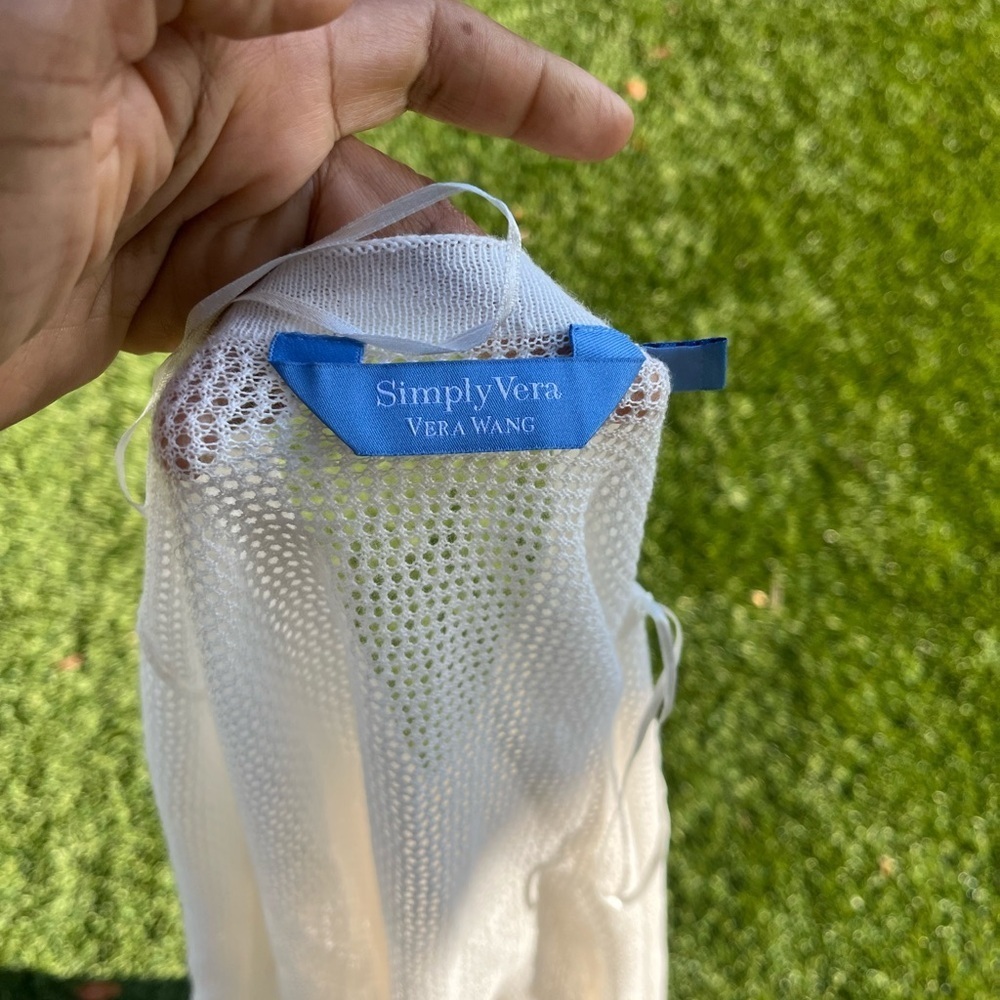Women’s Cream Net Sweater. By Vera Wang size XL. Multiple use uses. - Picture 5 of 5